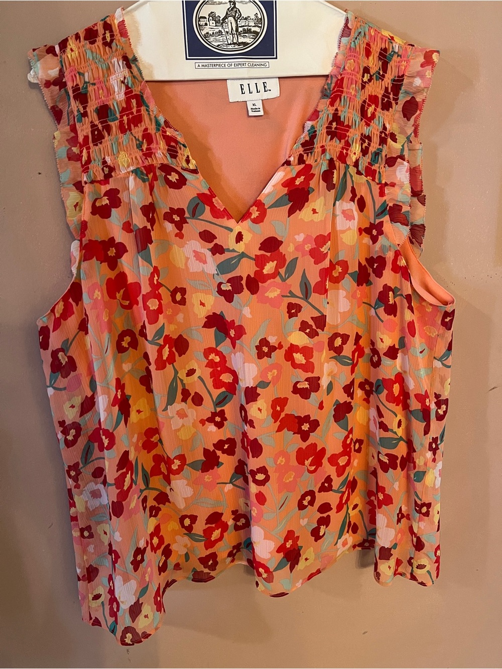 Bright floral sleeveless top by Elle, size XL
